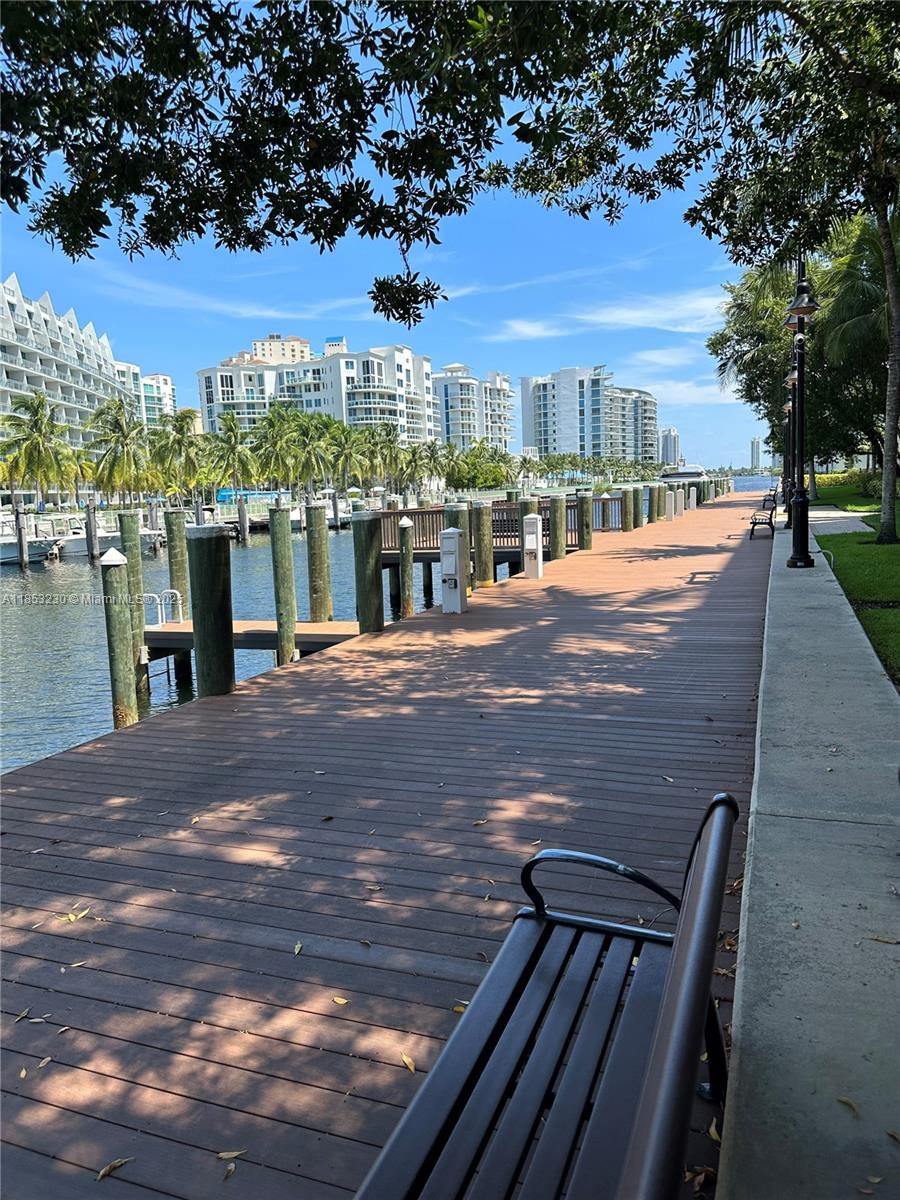 ALAQUA CONDO - Residential