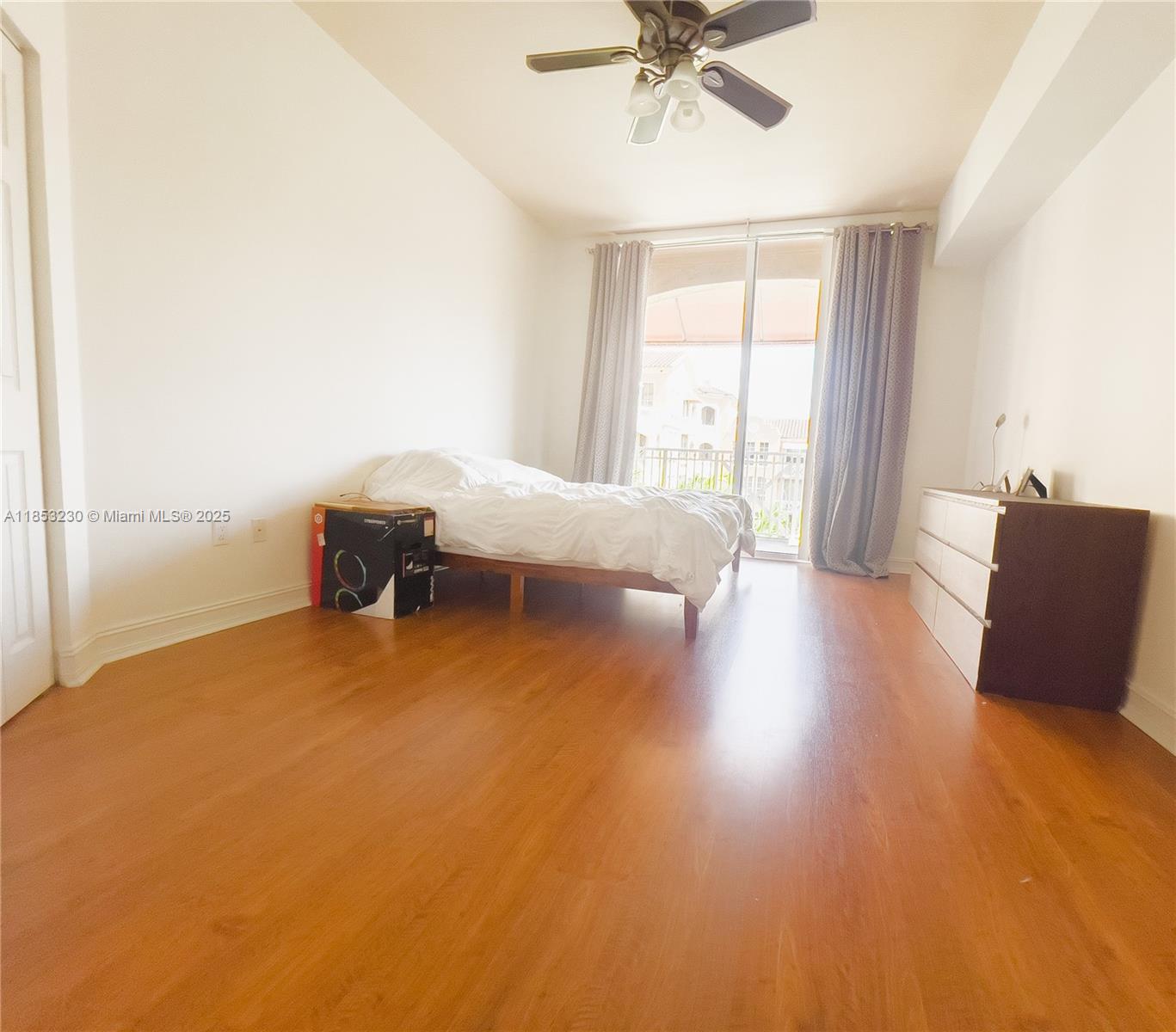 ALAQUA CONDO - Residential