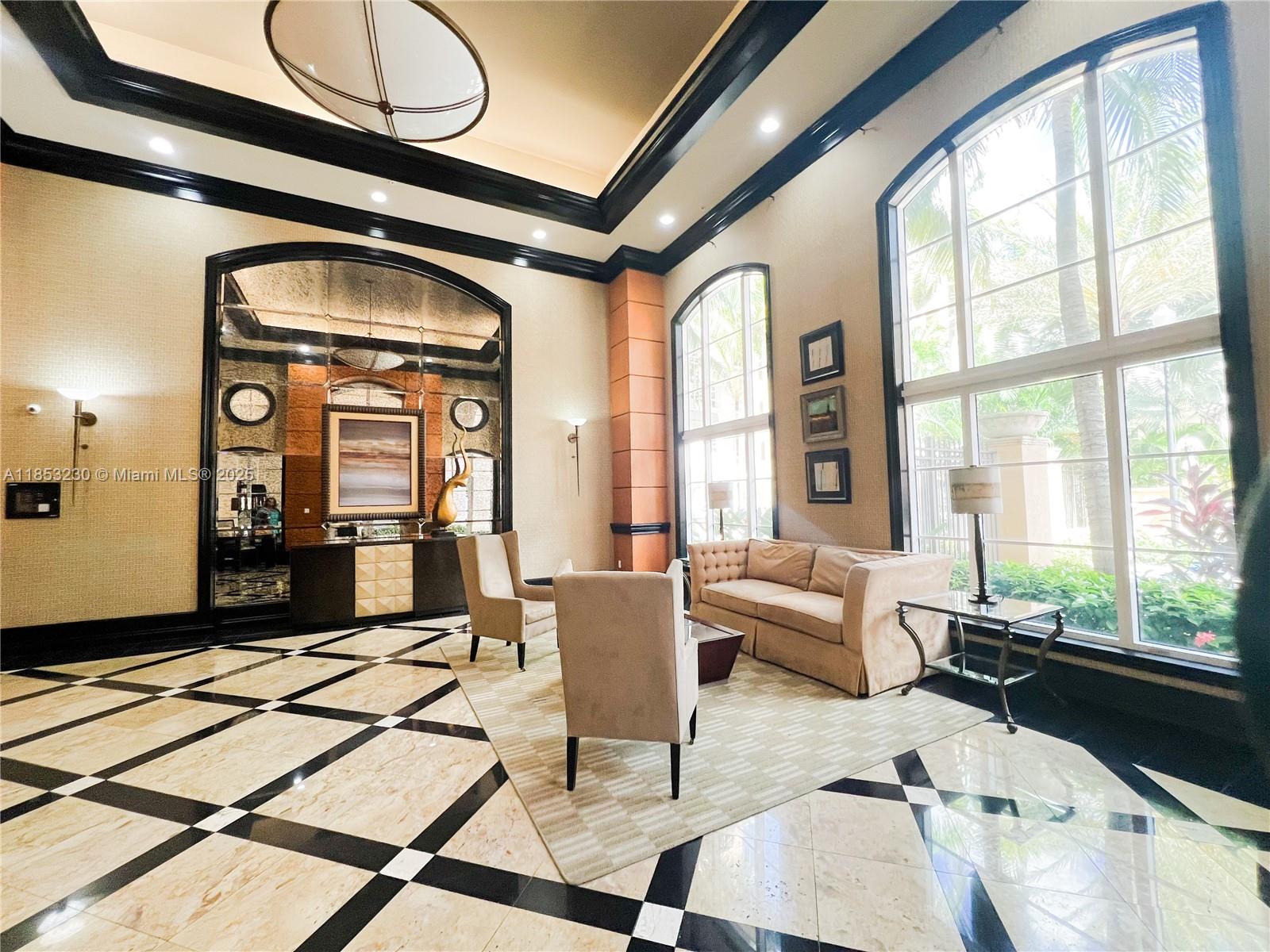 ALAQUA CONDO - Residential