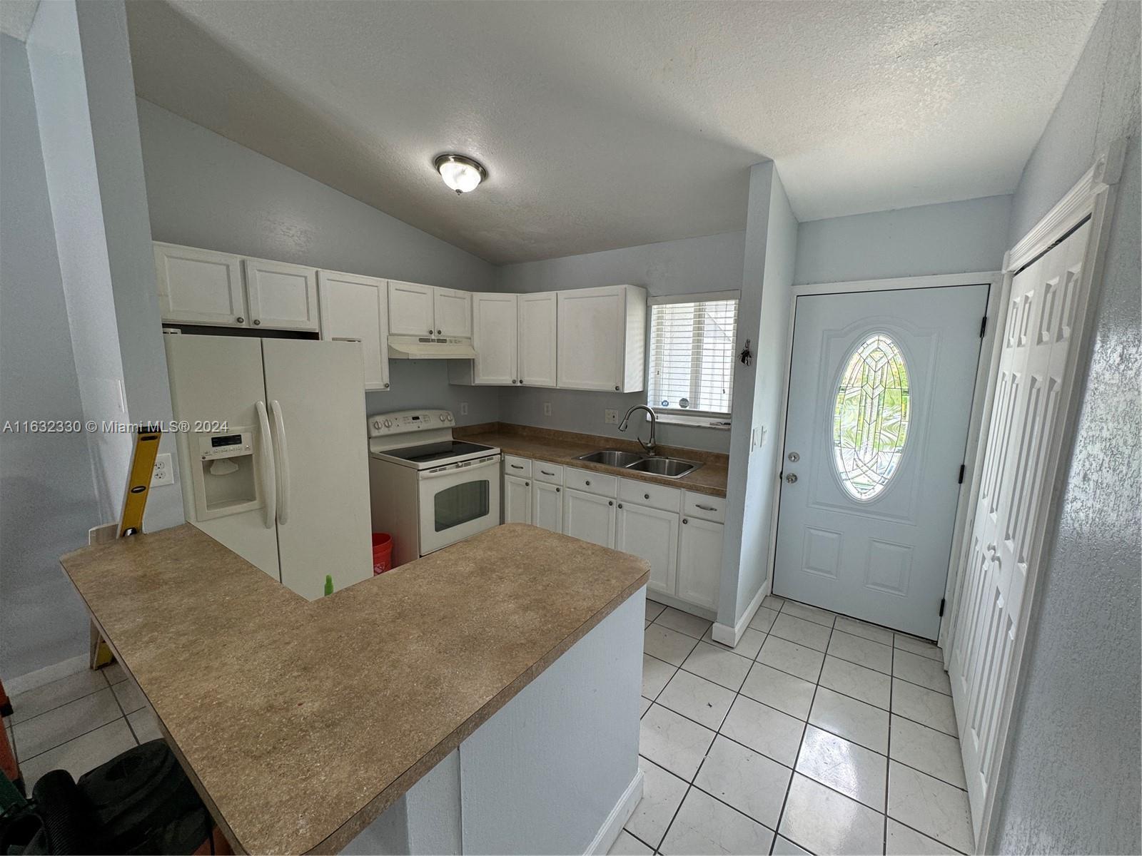 Photo 18 of 20 of 20876 Snapper Pl 20876 townhome