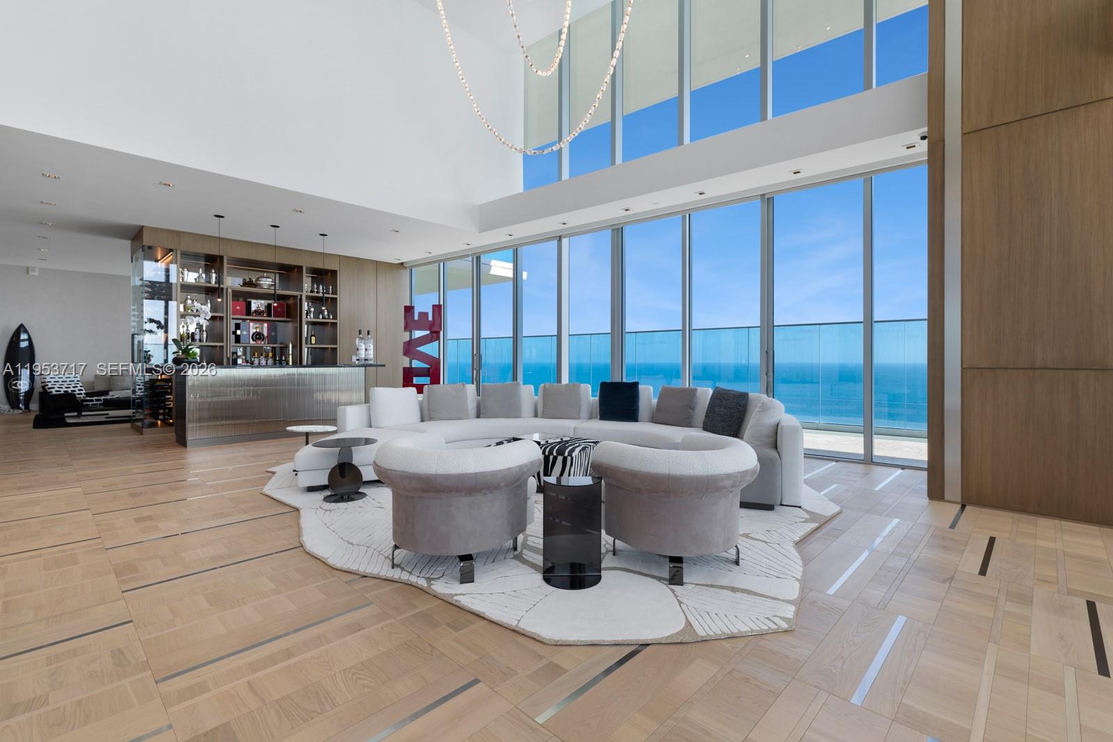 18501 Collins Ave 3704