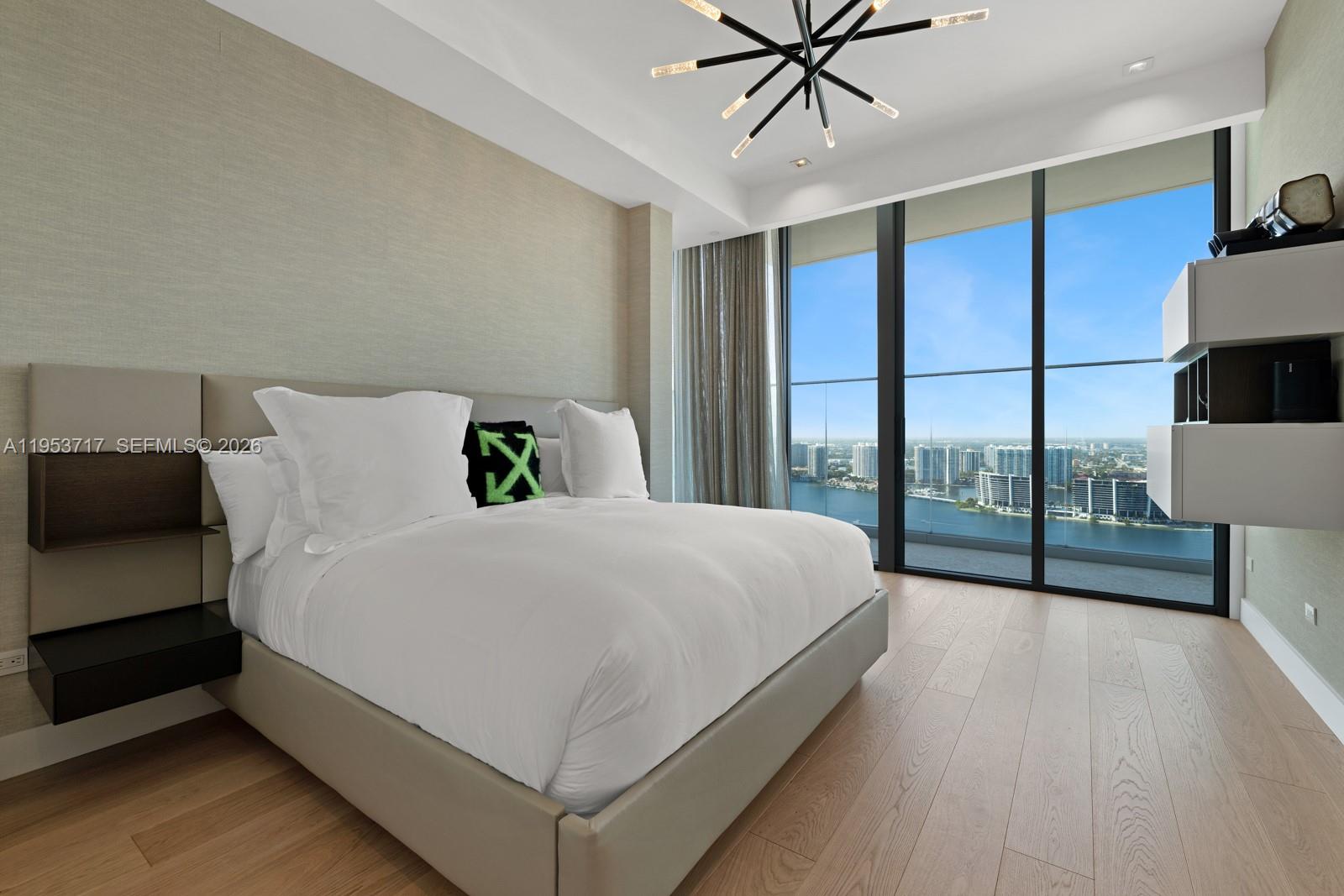 NORTH BISCAYNE BEACH AMEN - Residential