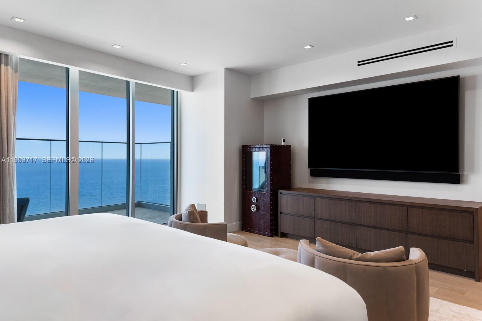 NORTH BISCAYNE BEACH AMEN - Residential