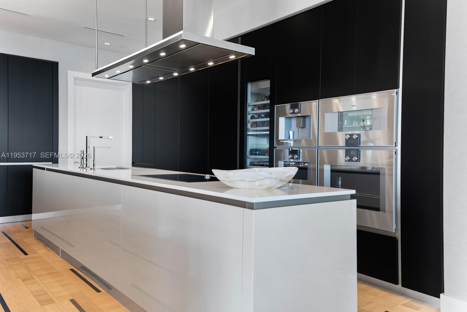 NORTH BISCAYNE BEACH AMEN - Residential