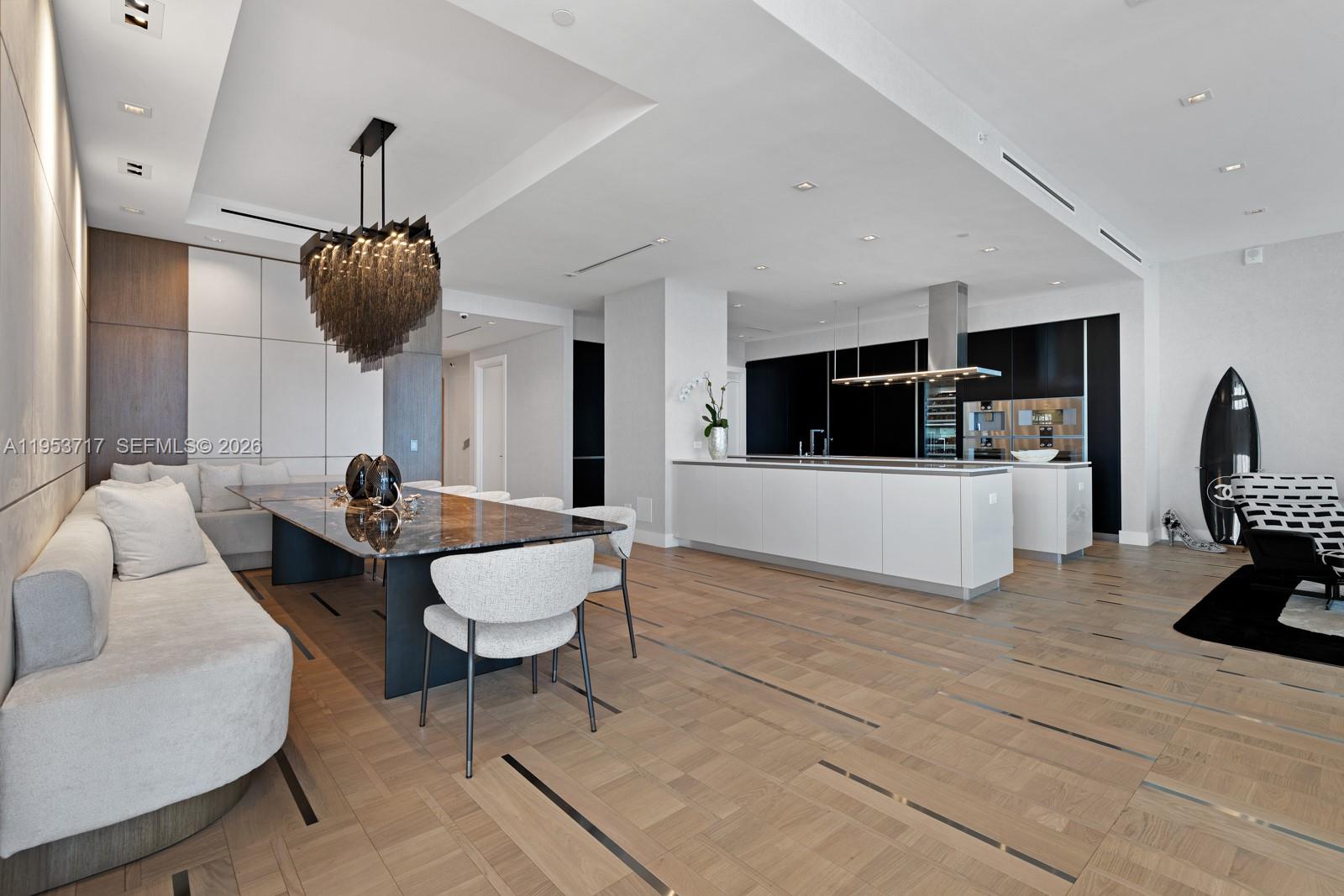 NORTH BISCAYNE BEACH AMEN - Residential