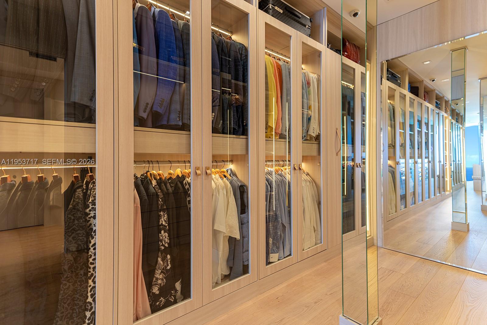 NORTH BISCAYNE BEACH AMEN - Residential