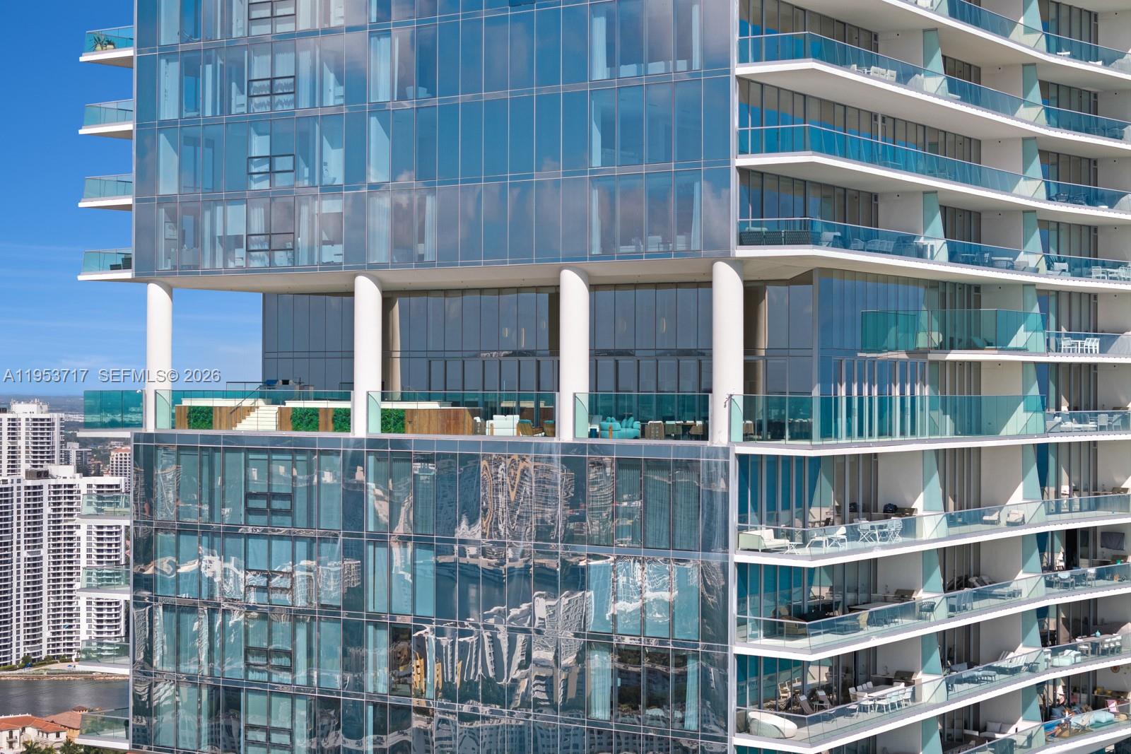 NORTH BISCAYNE BEACH AMEN - Residential