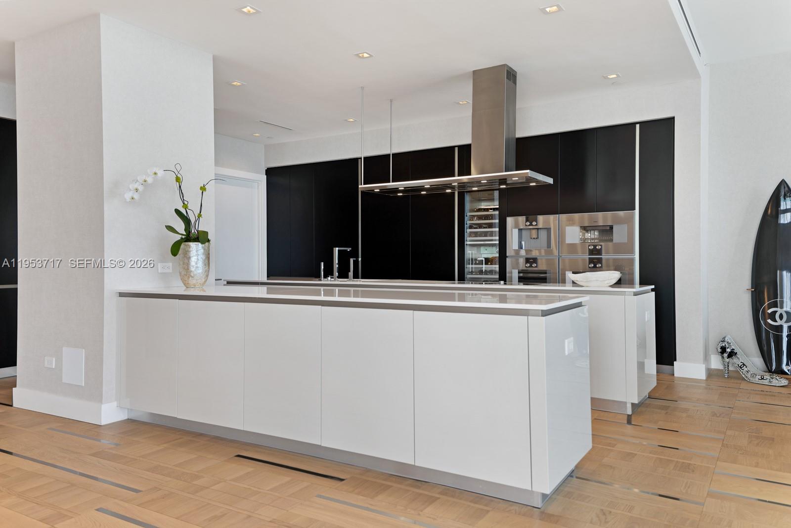 NORTH BISCAYNE BEACH AMEN - Residential