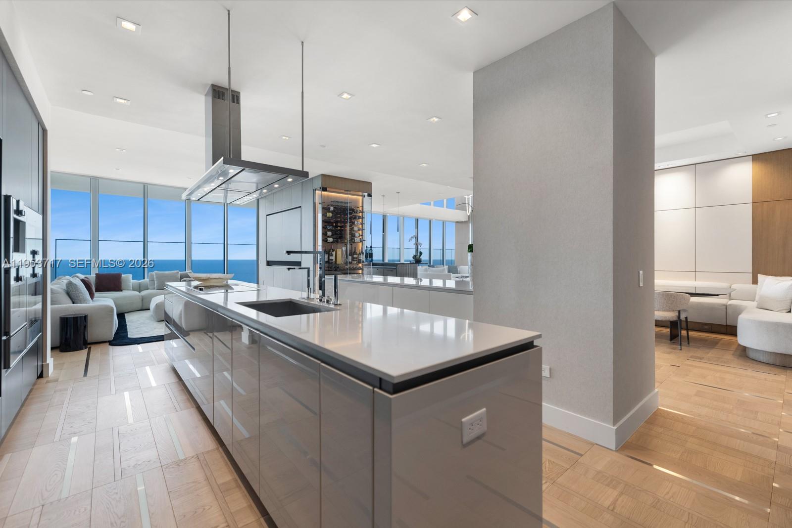 NORTH BISCAYNE BEACH AMEN - Residential