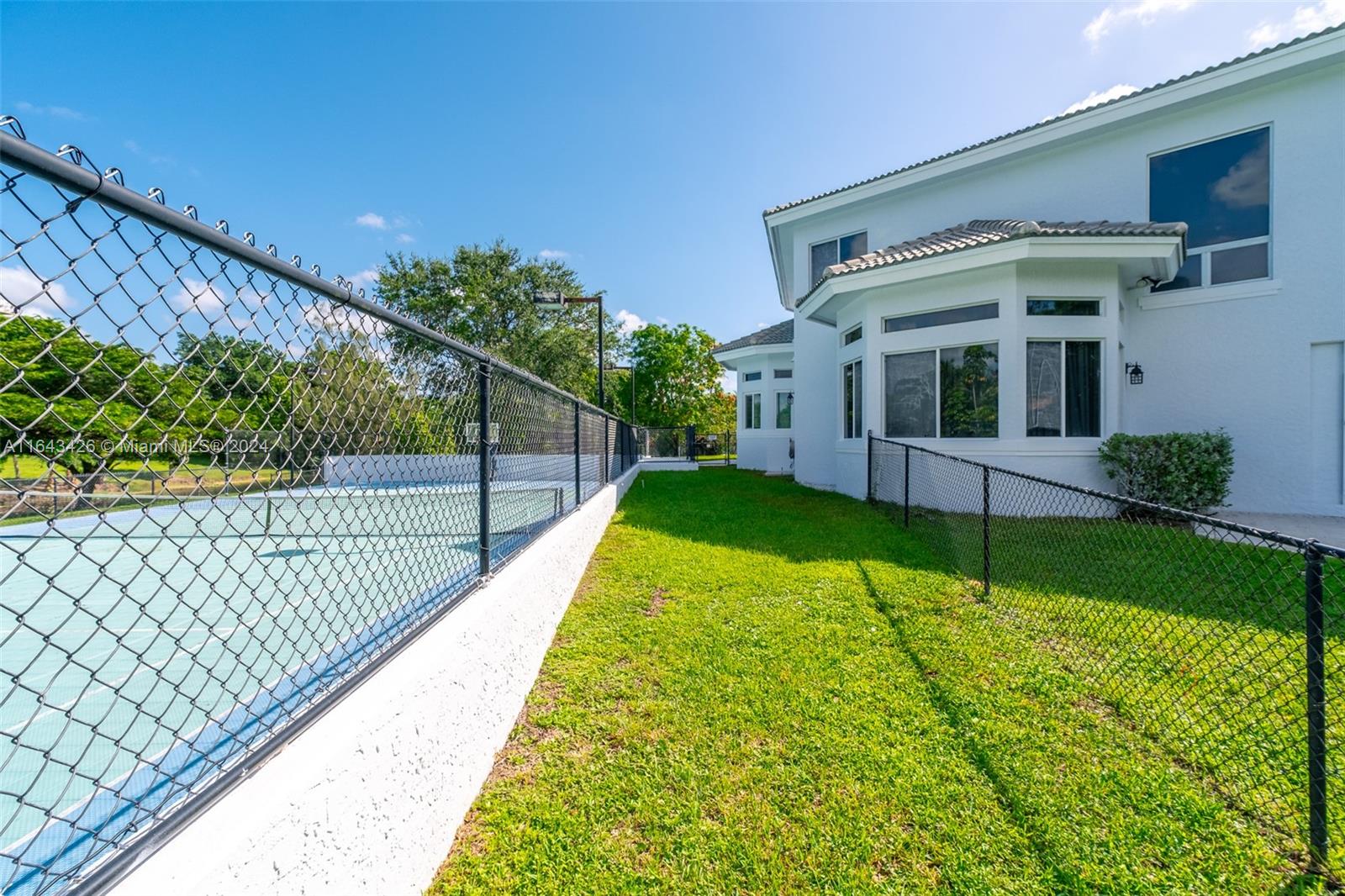 RUNNING BROOK HILLS - Residential