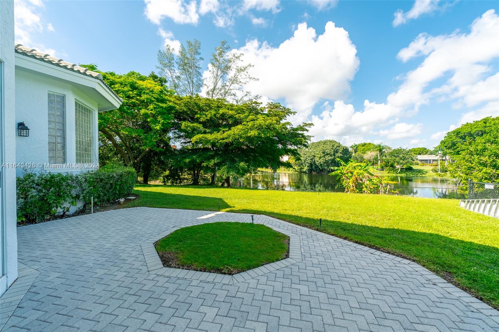 RUNNING BROOK HILLS - Residential