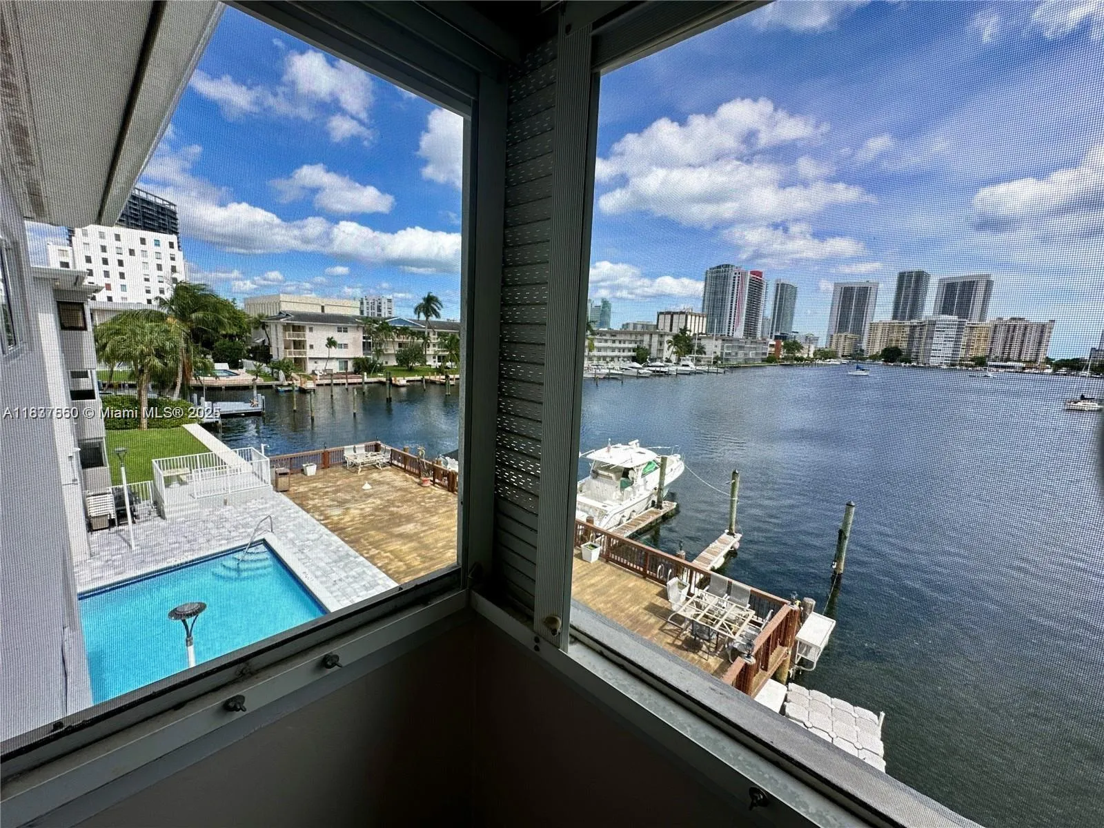 Hallandale Beach, Florida 33009, United States, 2 Bedrooms Bedrooms, ,2 BathroomsBathrooms,Residential,Active,168199