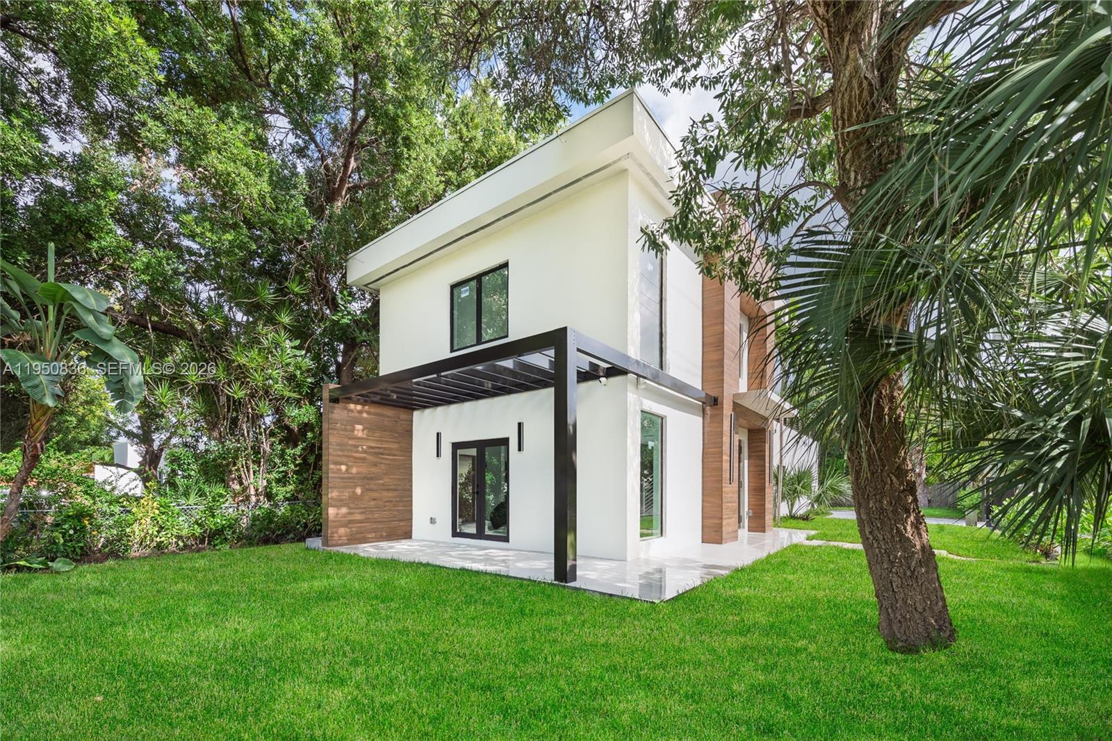 BRICKELL HAMMOCK UN 1 - Residential