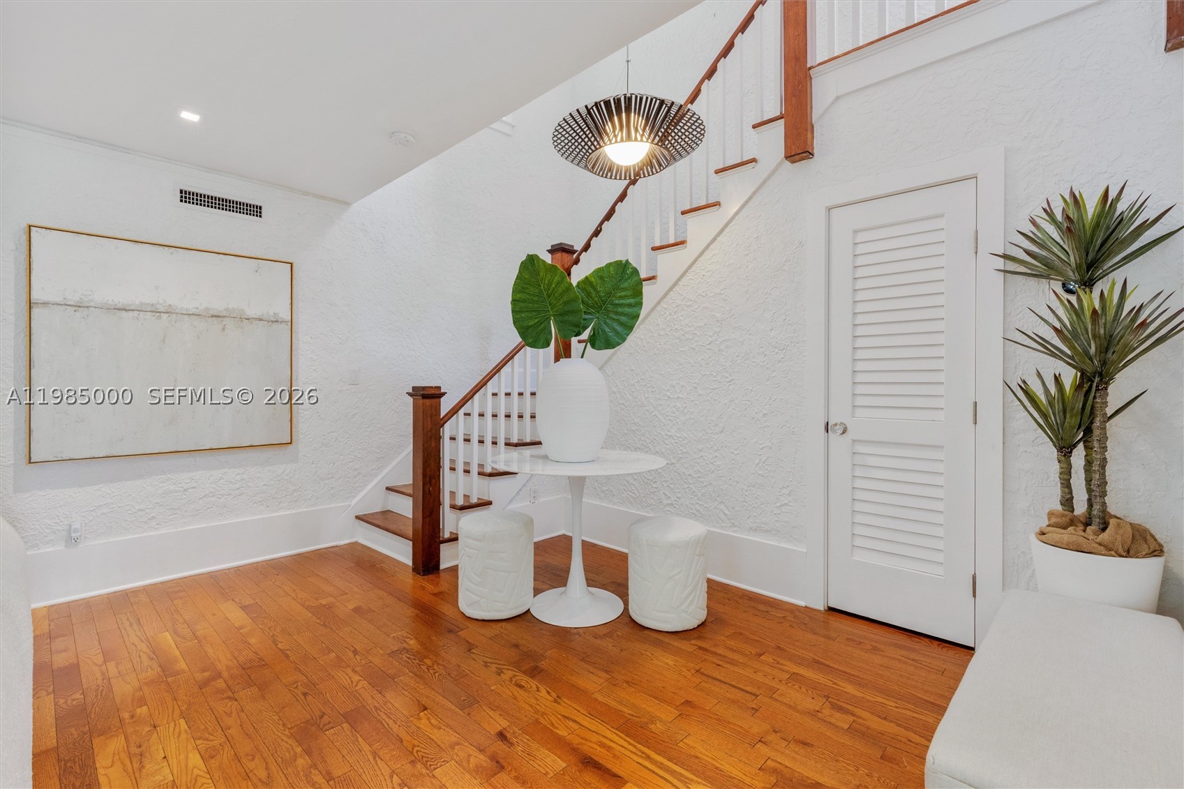 1147 Sorolla Ave