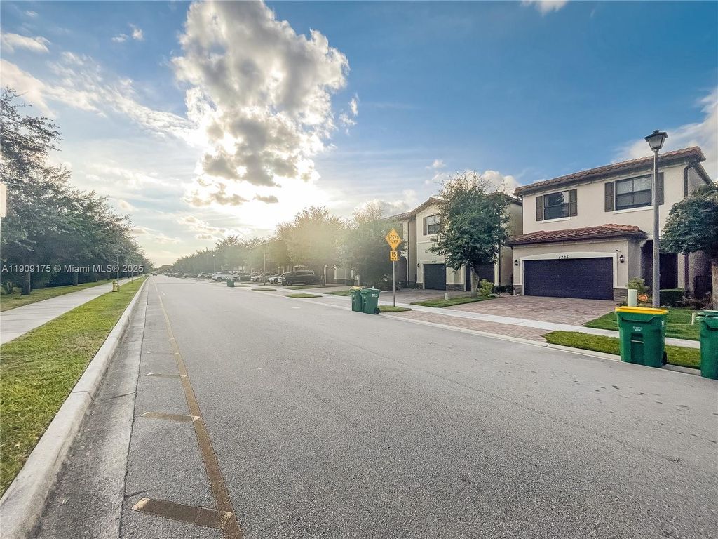 Photo of 4723 NW 59th St, Tamarac, FL 33319 (MLS # A11909175)