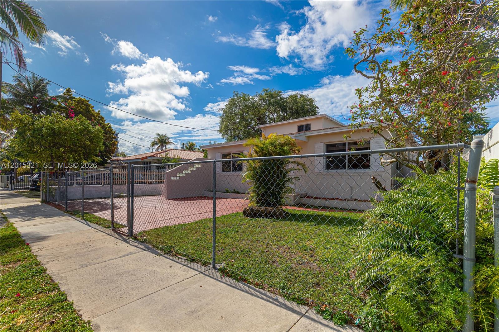 SOUTH BAY ESTATES - Residential