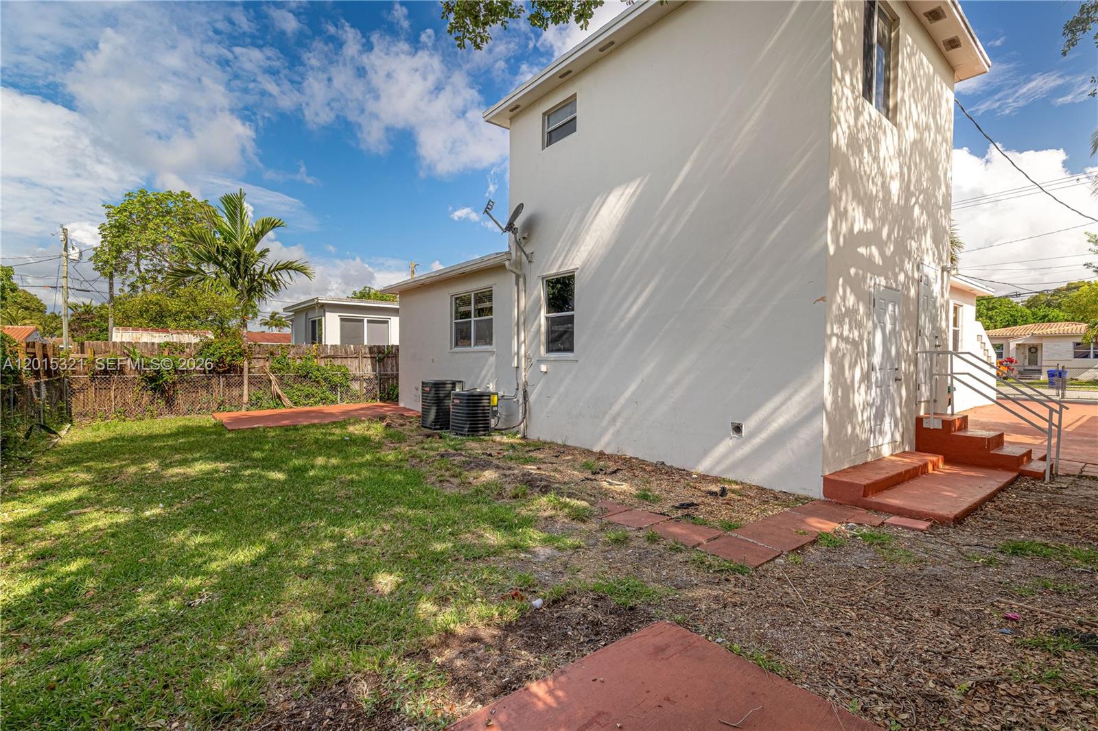 SOUTH BAY ESTATES - Residential