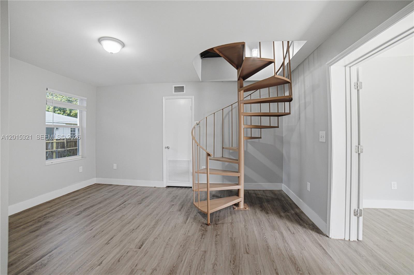 SOUTH BAY ESTATES - Residential