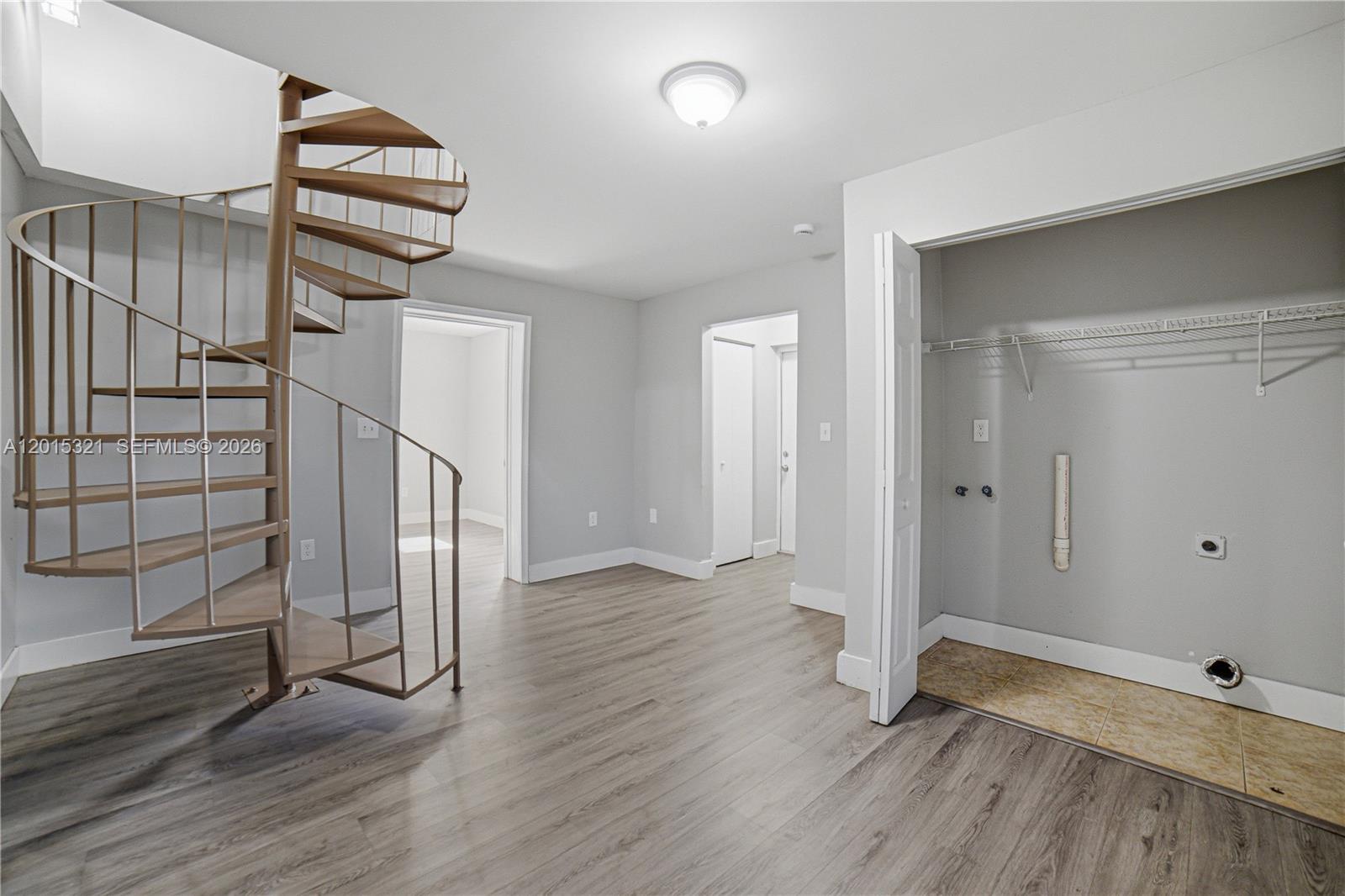 SOUTH BAY ESTATES - Residential