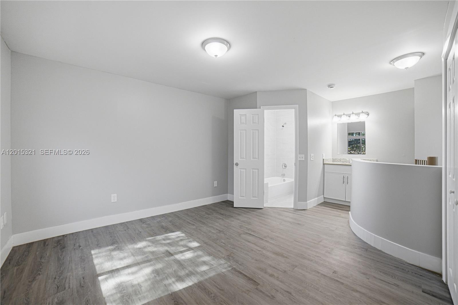 SOUTH BAY ESTATES - Residential