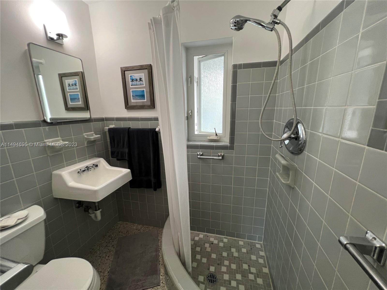 PALM BEACH SHORES - Residential