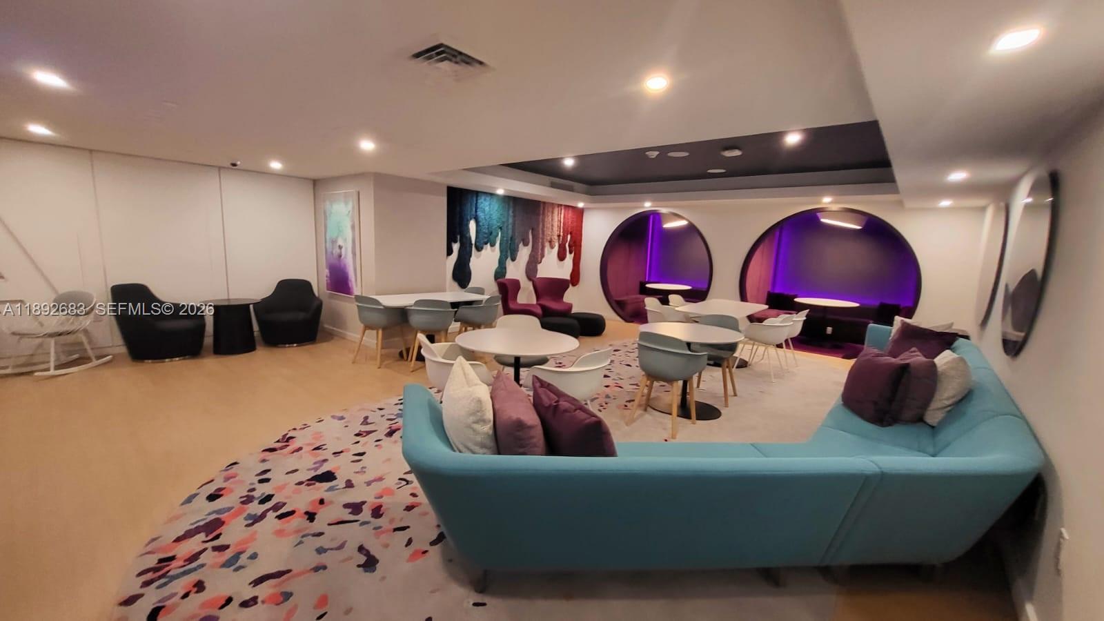 MIAMI NORTH - Residential