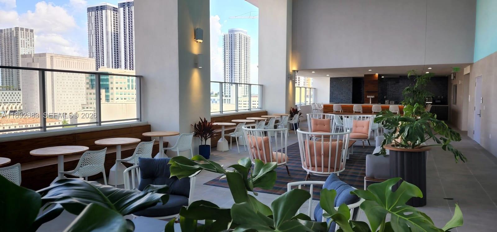 MIAMI NORTH - Residential