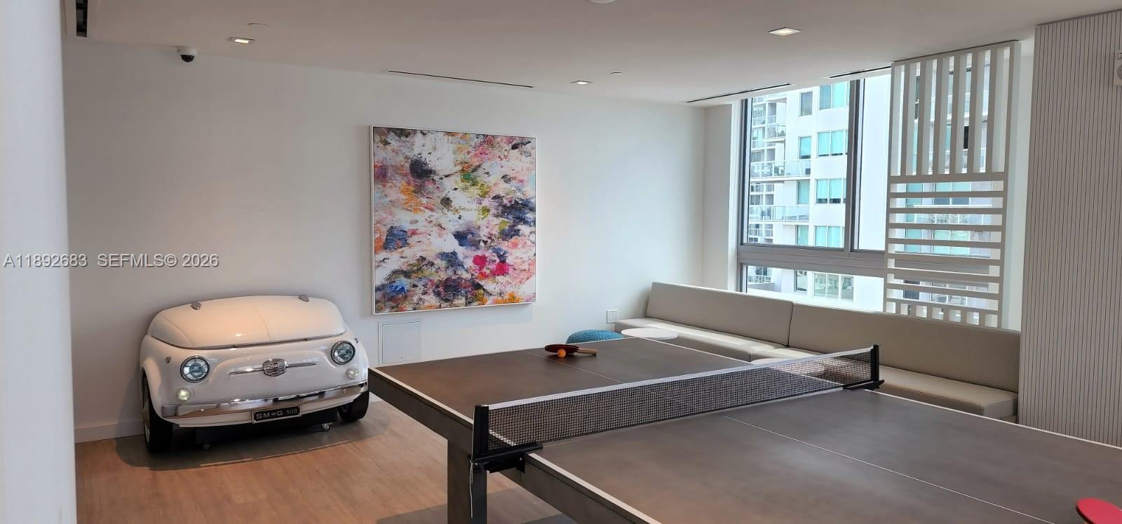 MIAMI NORTH - Residential