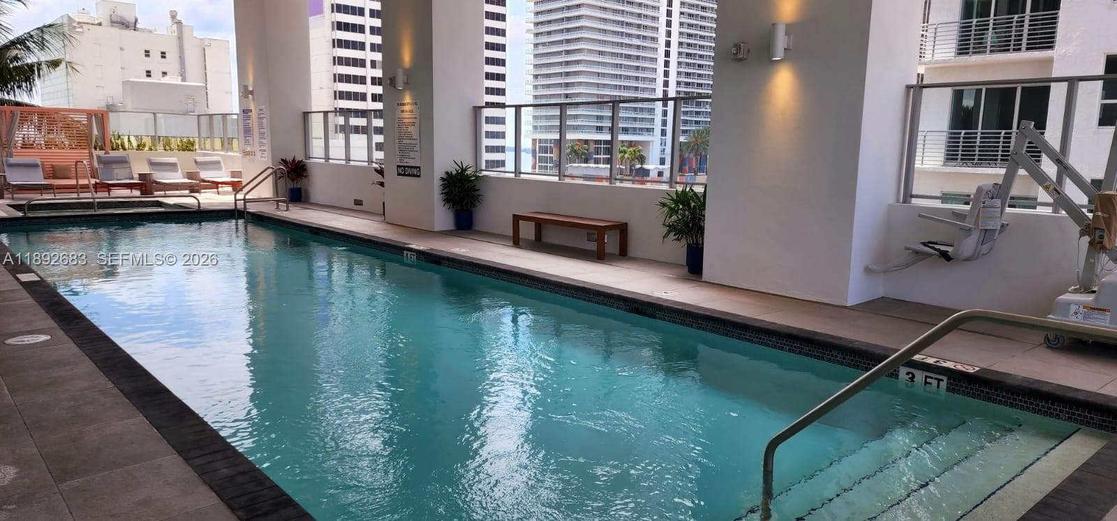 MIAMI NORTH - Residential