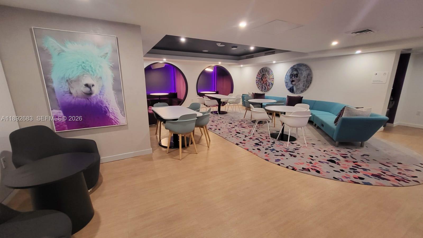 MIAMI NORTH - Residential