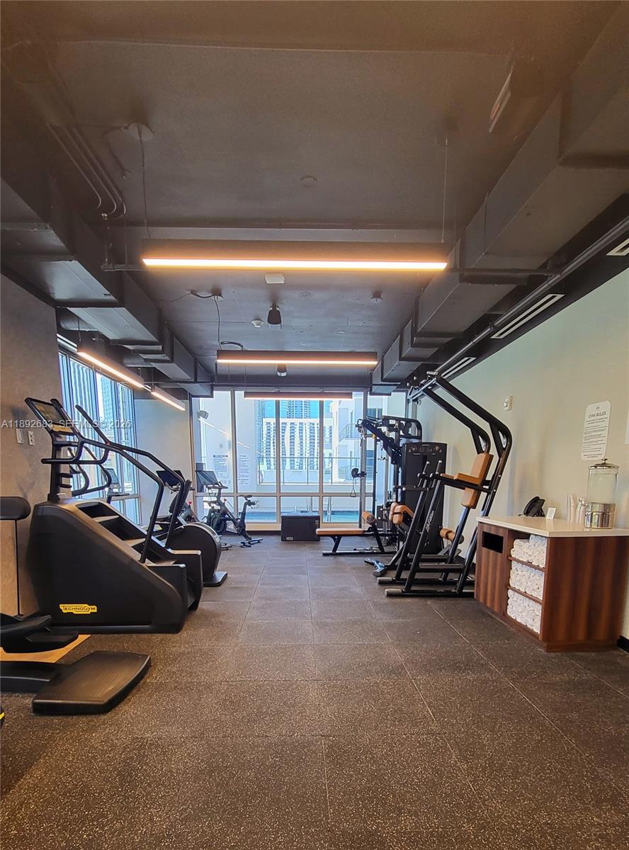 MIAMI NORTH - Residential