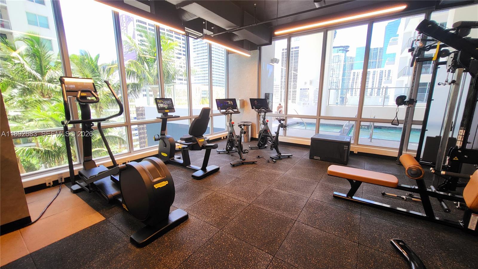 MIAMI NORTH - Residential