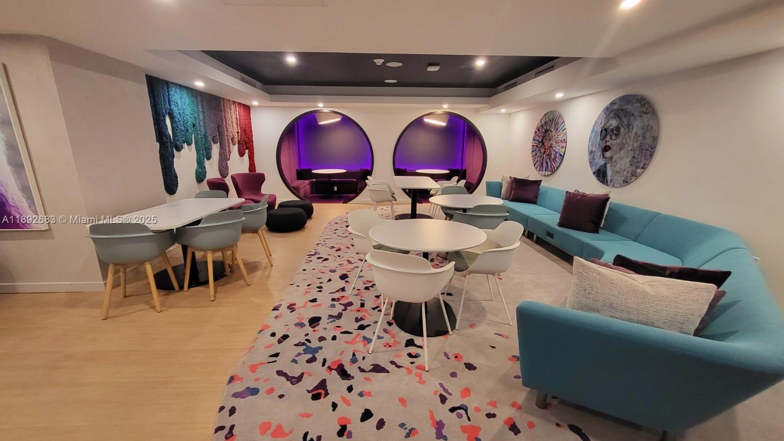 MIAMI NORTH - Residential
