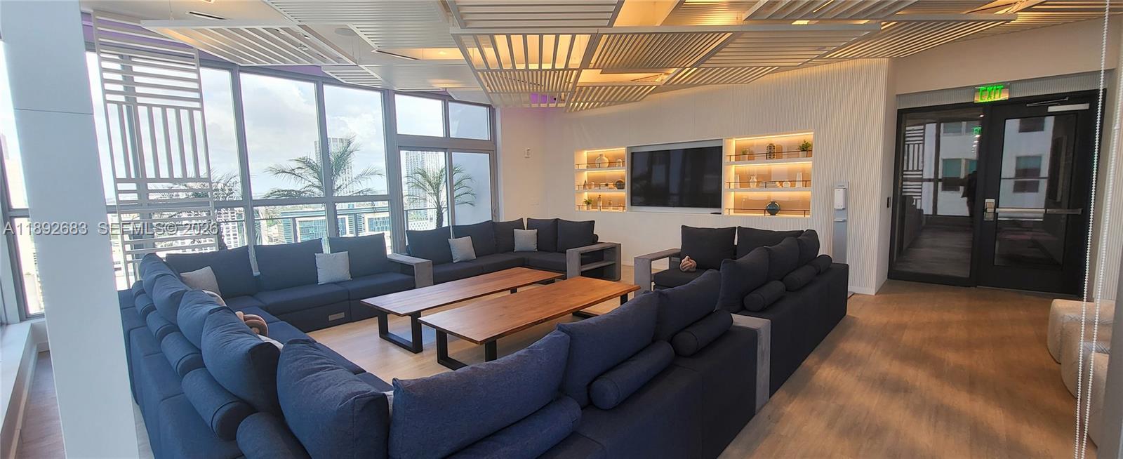 MIAMI NORTH - Residential