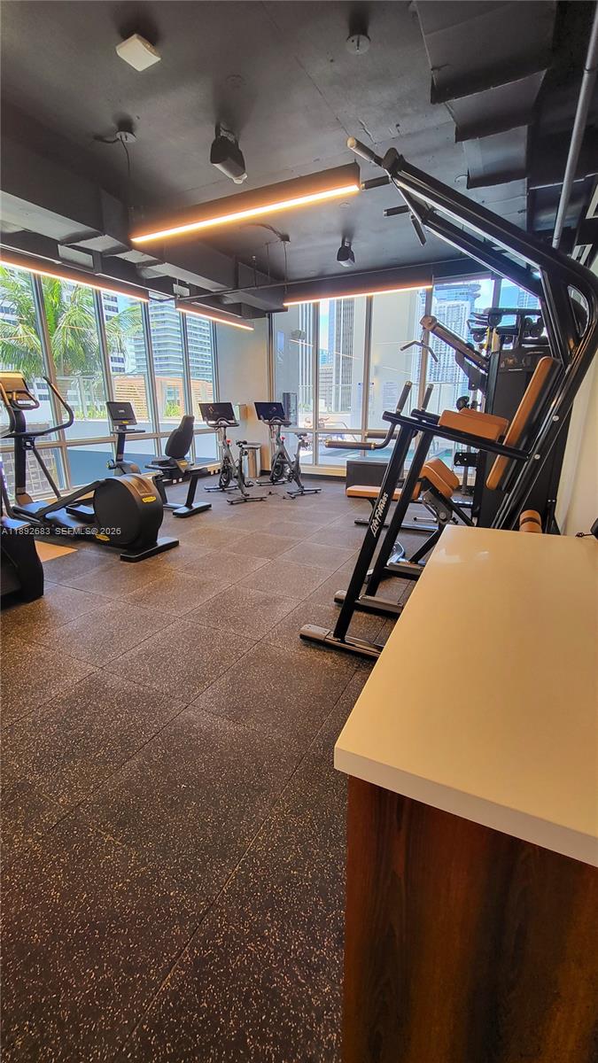 MIAMI NORTH - Residential