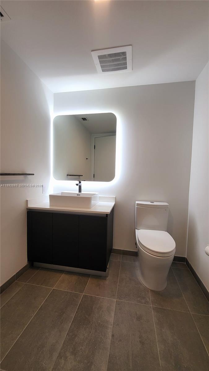 MIAMI NORTH - Residential