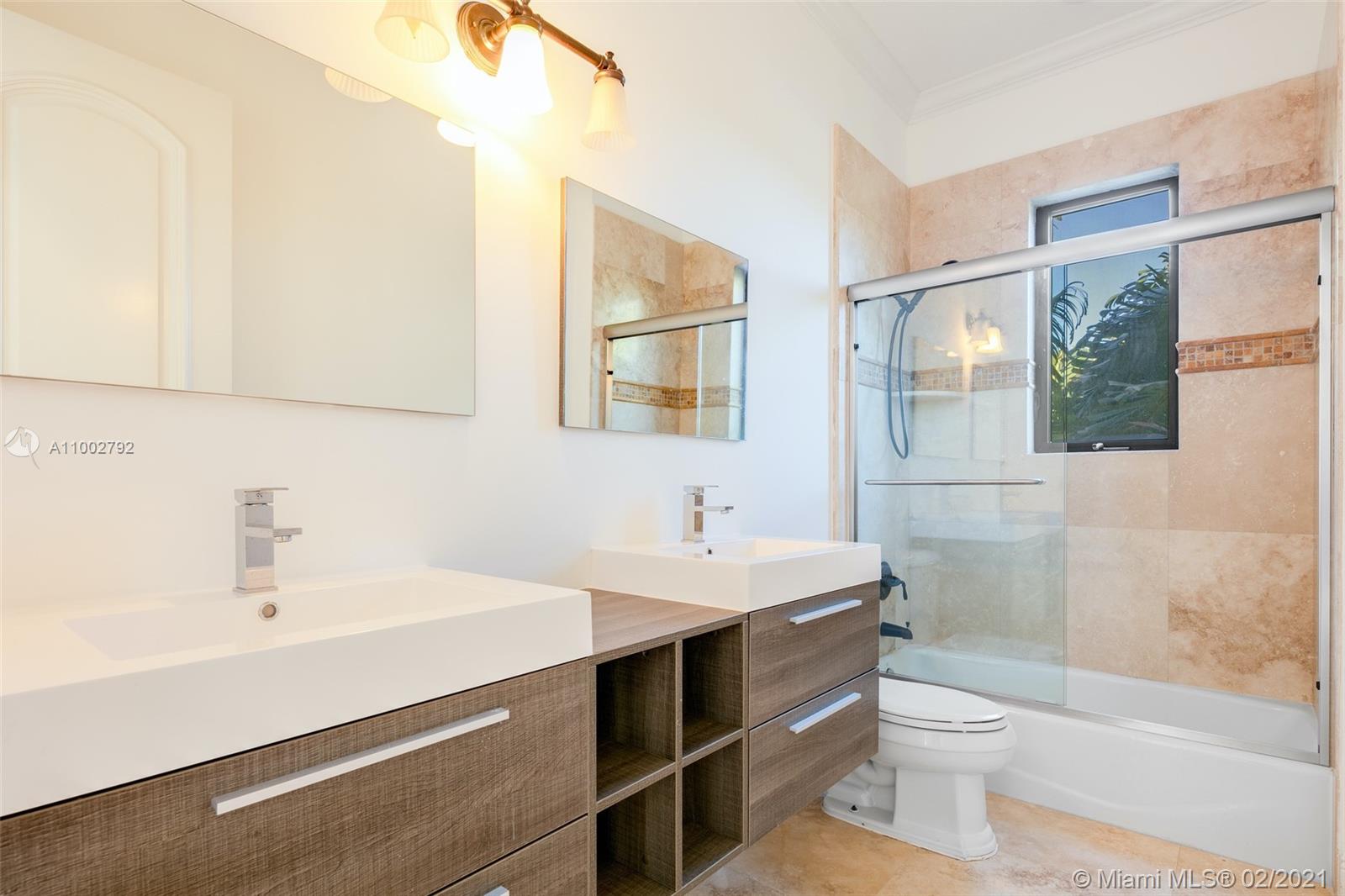 GOLDEN ISLES SEC D REPLAT - Residential