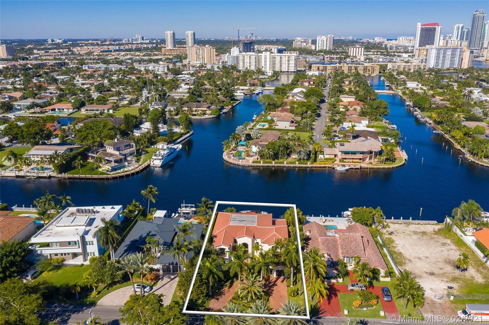 GOLDEN ISLES SEC D REPLAT - Residential