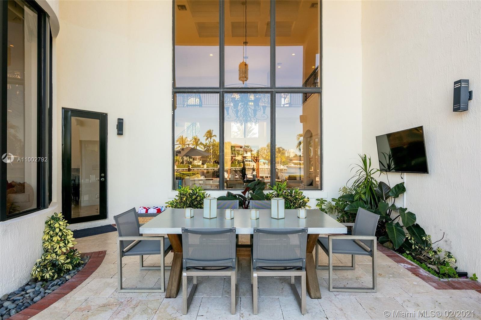 GOLDEN ISLES SEC D REPLAT - Residential