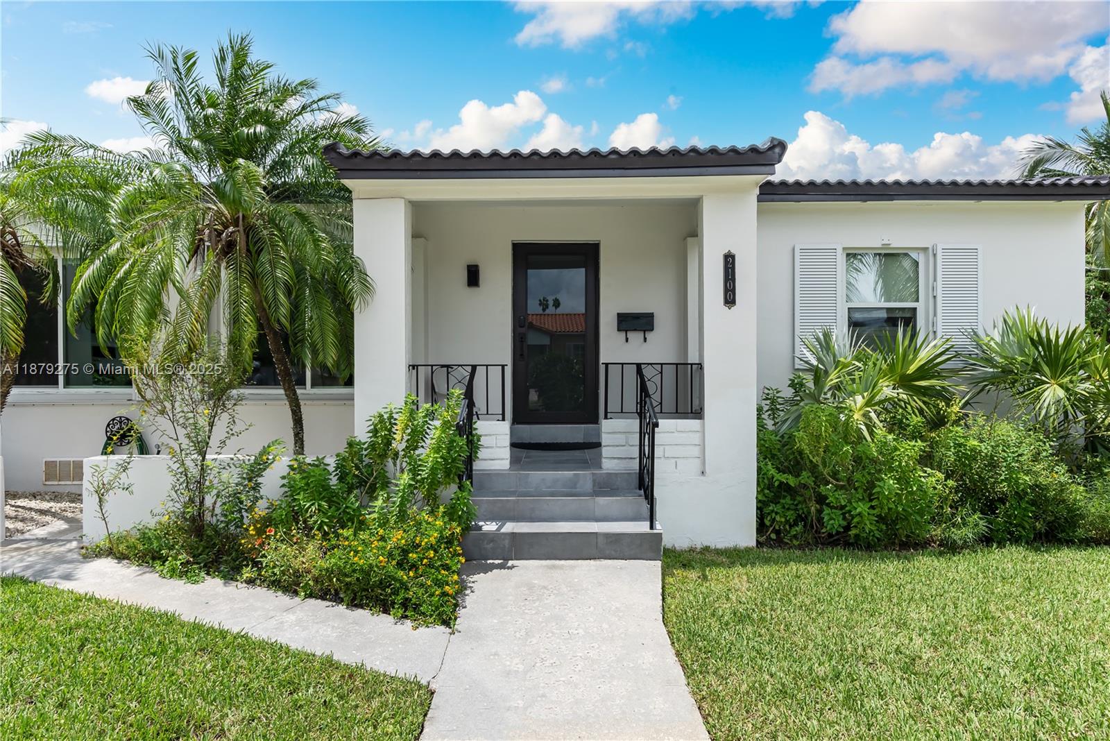 UTILITIES INCLUDED IN PRICE, FULLY FURNISED remodeled two-bedroom 1 bathroom cottage. The cottage is equipped with everything needed for a SHORT or LONG term stay in Miami. The bathroom was completely remodeled, elegant wood floors, and porcelain tile in the kitchen. Kitchen has stainless steel appliances. The unit is part of a duplex with both sides available for rent. Furniture includes 1 Queen Size bed in Premier Room, Full size bed with pull out trundle, Blackout Blinds, 2 TVs, dining room table, study desk and living room sofa. Kitchen is fully equipped with appliances, dishes, utensils, pots and pans. The unit includes electricity, lawn care, internet and water. The exterior has lush grass, landscape, and plenty of street parking. Located within 5 miles of five major Miami Hospitals.