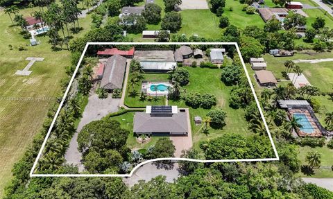 18200 SW 48th St Southwest Ranches FL 33331