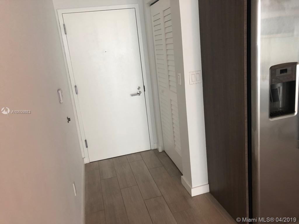 LE PARC AT BRICKELL - Residential Lease