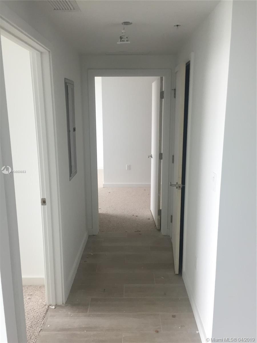 LE PARC AT BRICKELL - Residential Lease