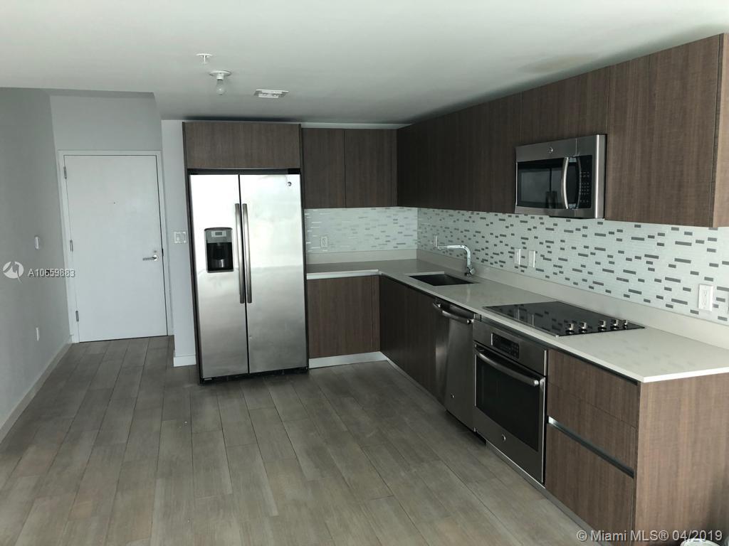 LE PARC AT BRICKELL - Residential Lease