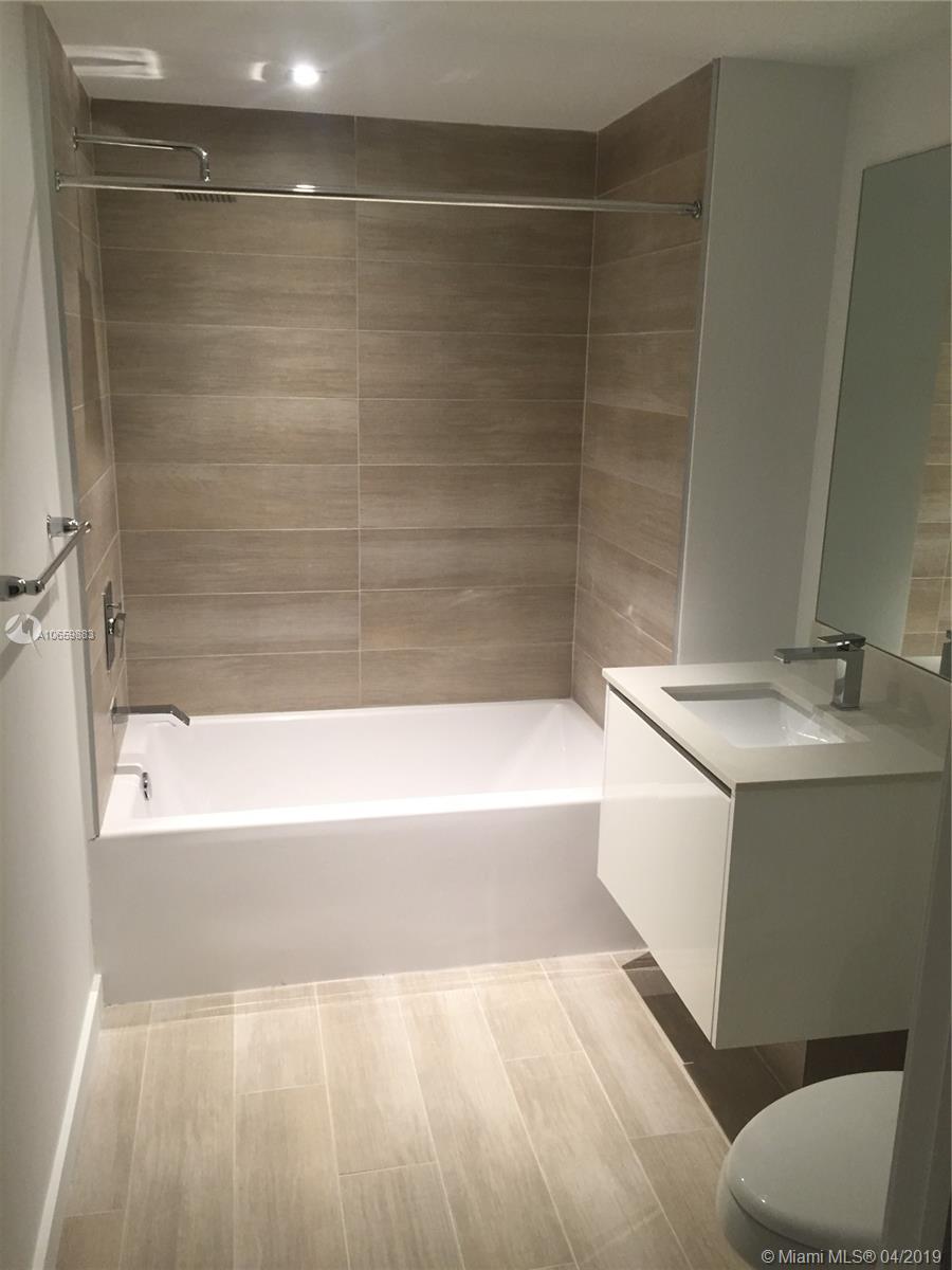 LE PARC AT BRICKELL - Residential Lease