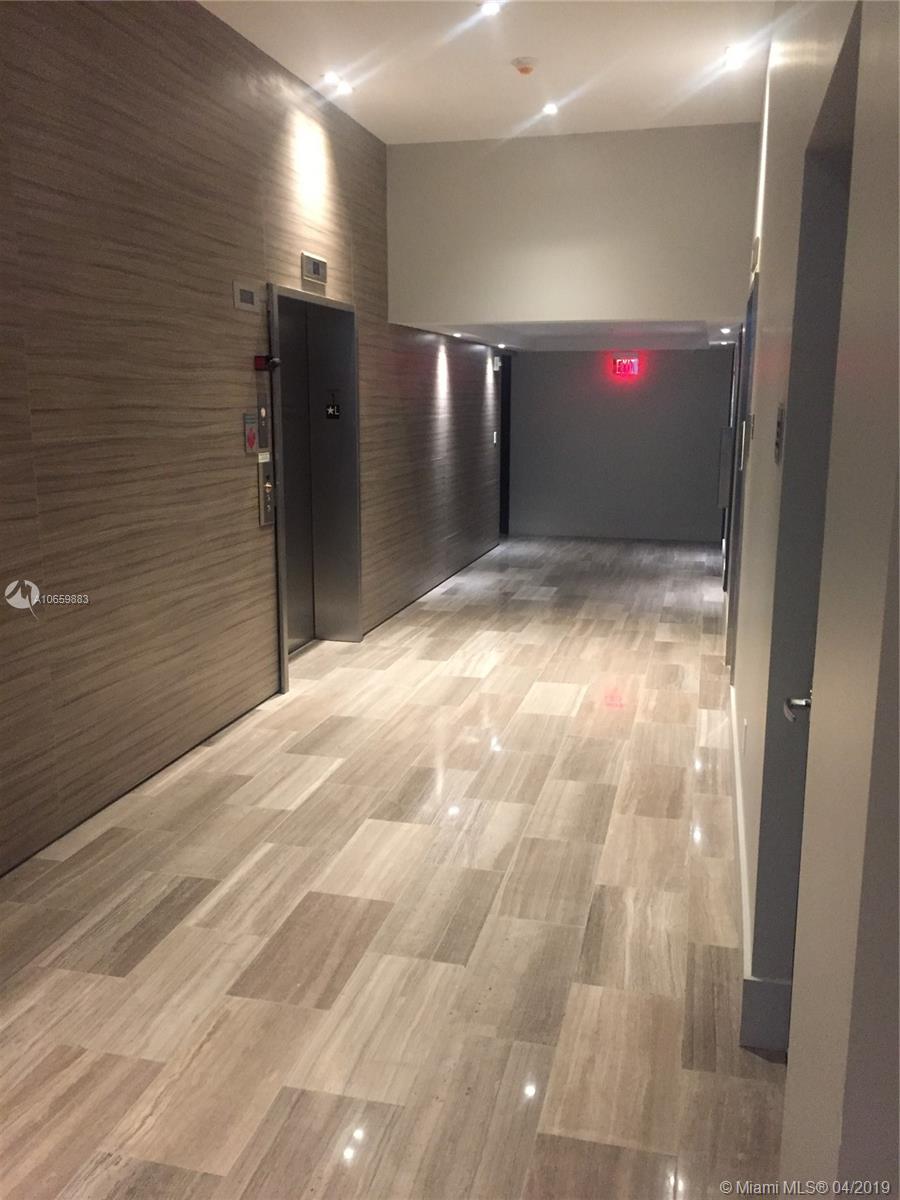 LE PARC AT BRICKELL - Residential Lease