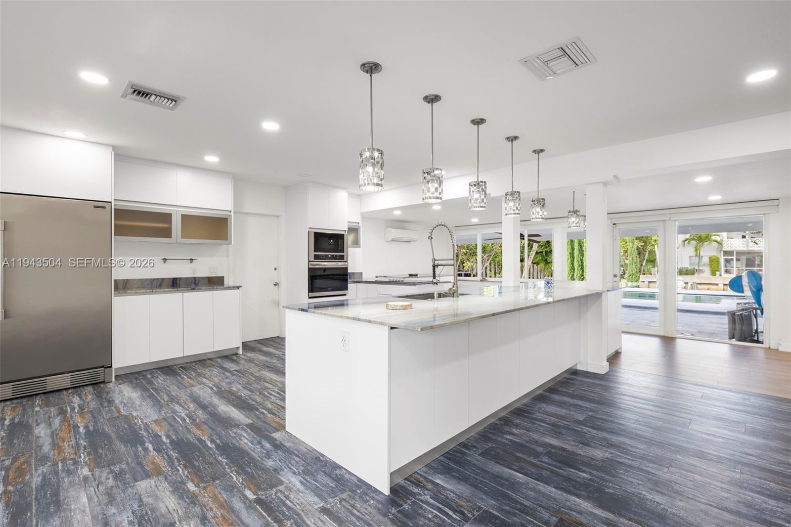 KEYSTONE SHORES - Residential