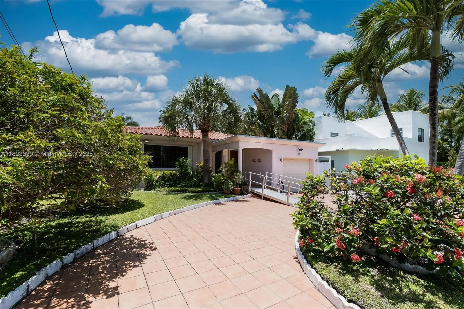 Surfside, Florida 33154, United States, 3 Bedrooms Bedrooms, ,2 BathroomsBathrooms,Residential,Active,153111