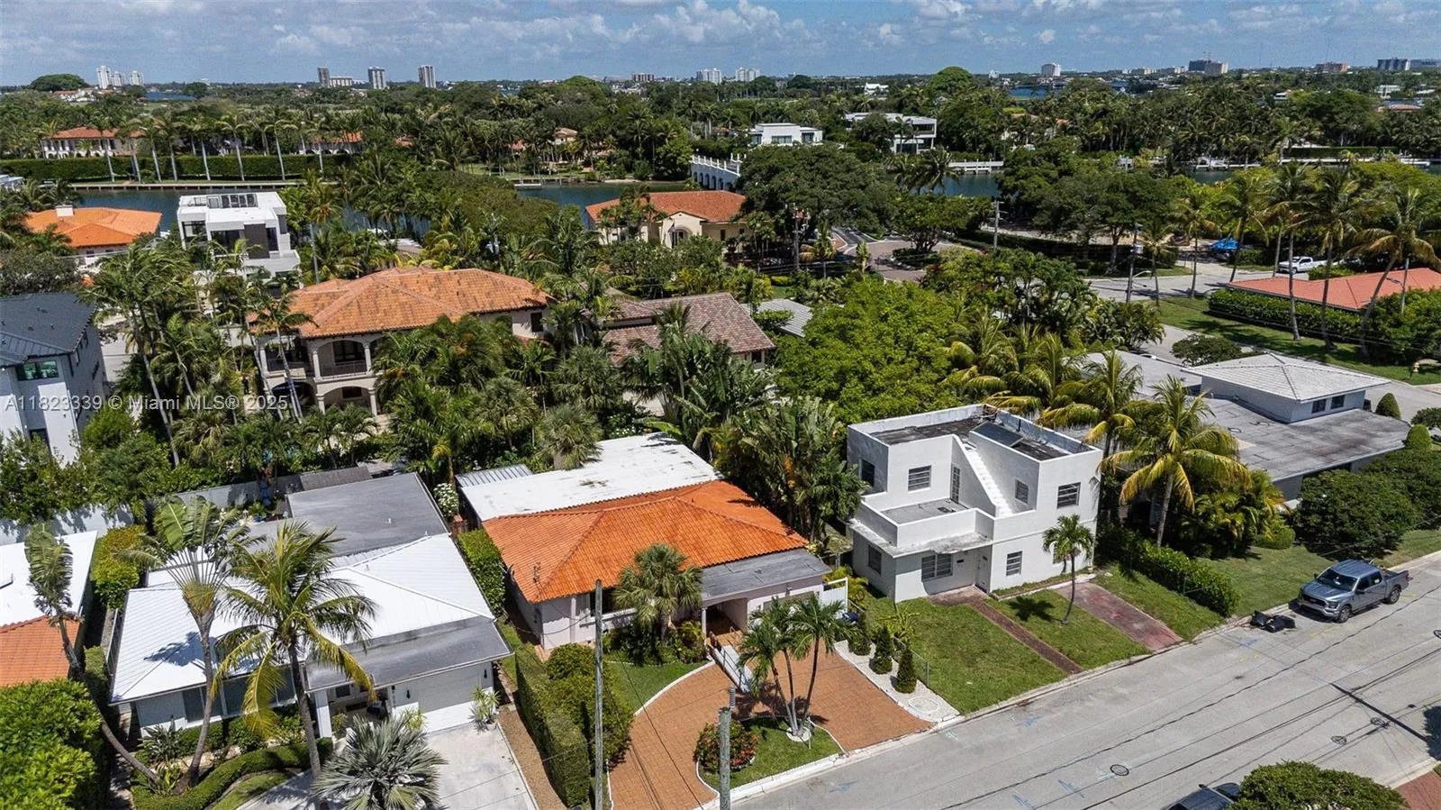 Surfside, Florida 33154, United States, 3 Bedrooms Bedrooms, ,2 BathroomsBathrooms,Residential,Active,153111