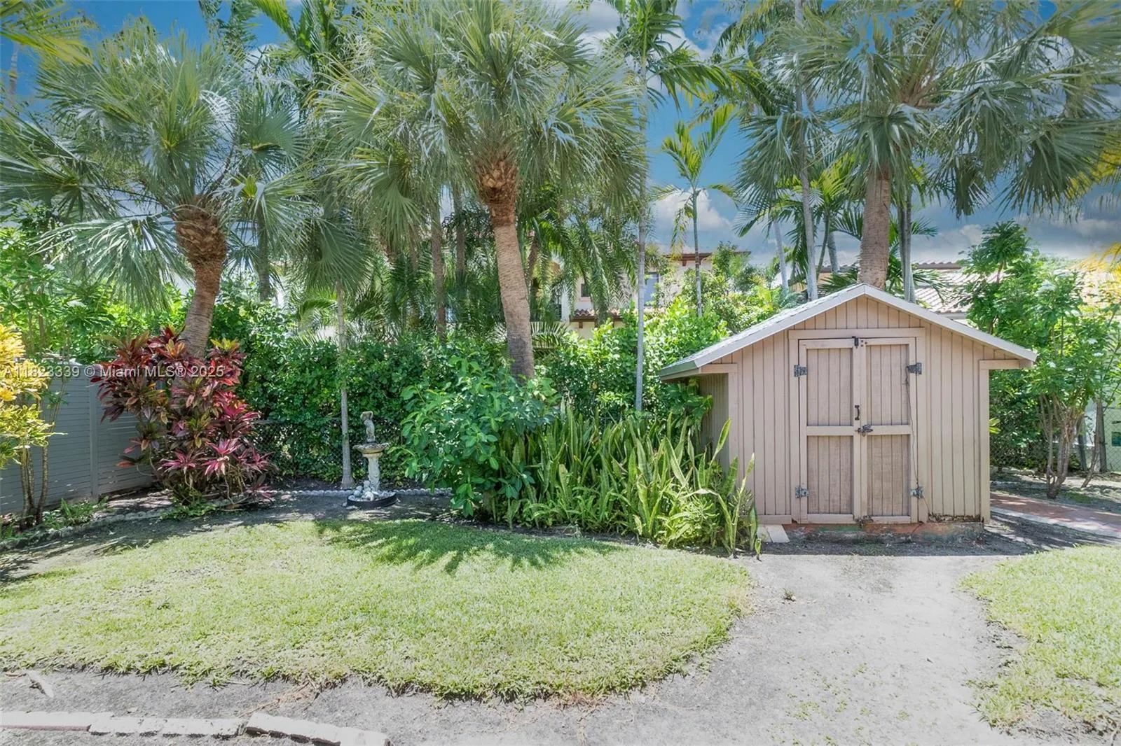 Surfside, Florida 33154, United States, 3 Bedrooms Bedrooms, ,2 BathroomsBathrooms,Residential,Active,153111